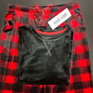MUK LUKS Black Buffalo Pajamas
